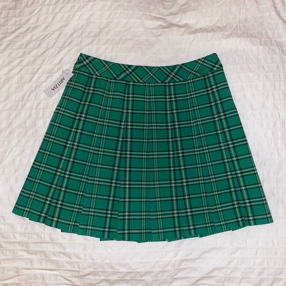 nwt aritzia sunday best mini skirt
